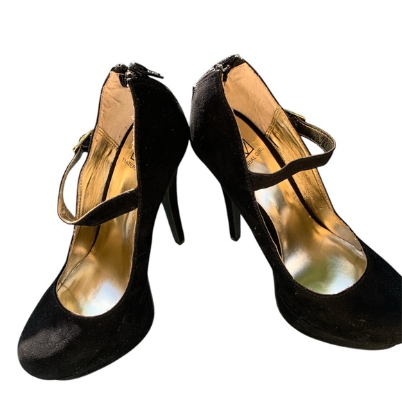 Black Material Girl Heels - Picture 4 of 11